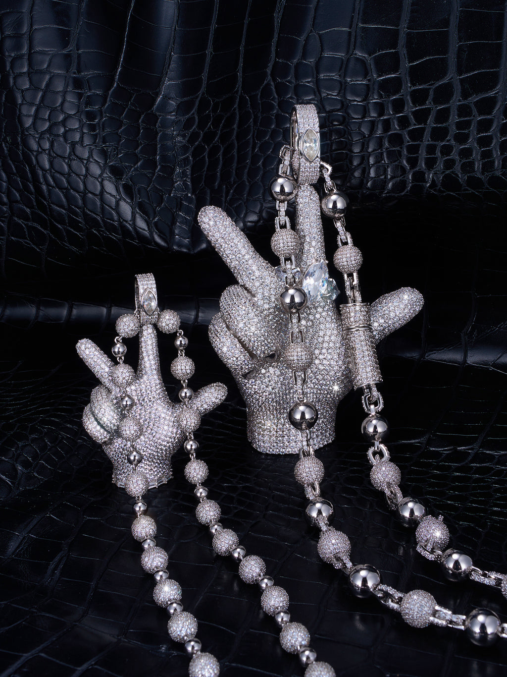 playboicarti opium finger pendant